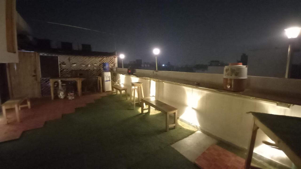 Sprinklers * Delhi (National Capital Territory of India)