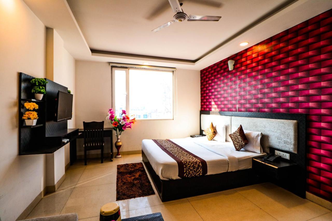 Hotel Olive Zone Near Delhi Airport