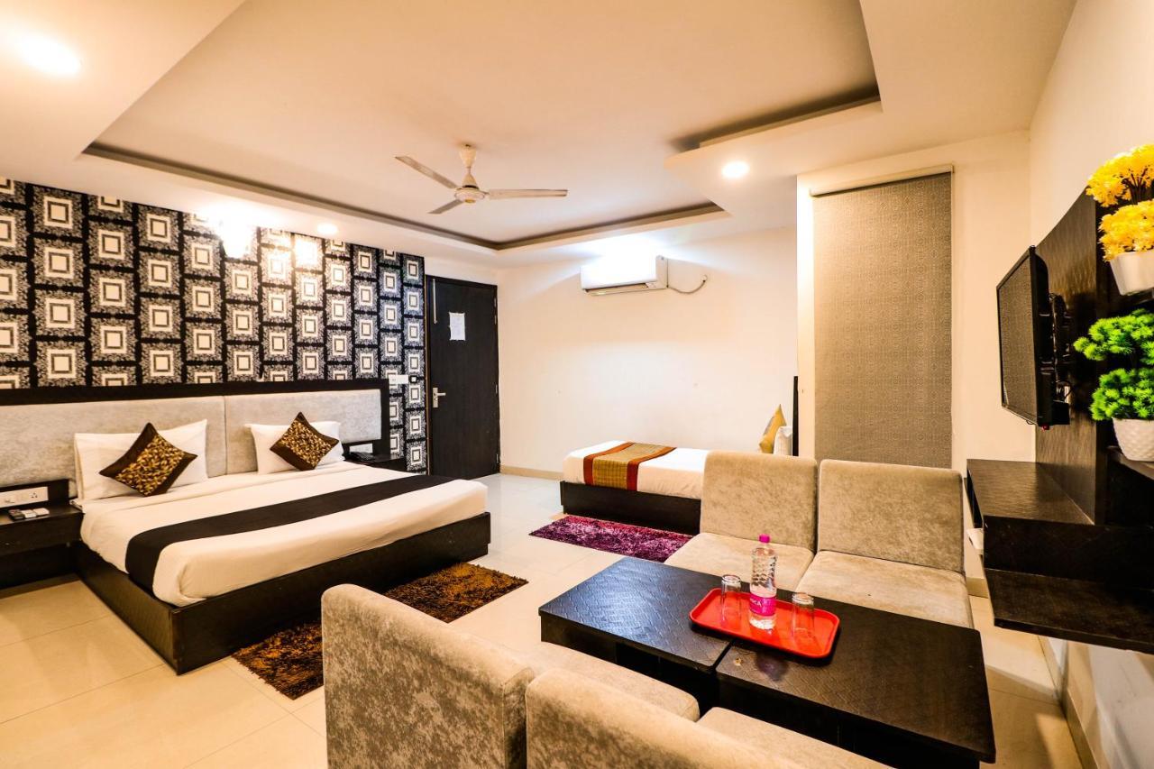 Olive Zone Near Delhi Airport 3*