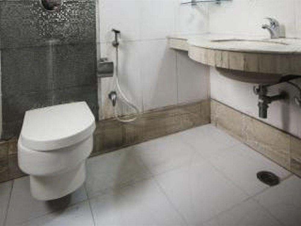 S.p.b 87 Hotel Delhi (National Capital Territory of India)