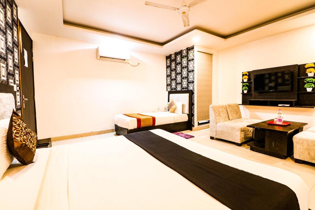 Olive Zone Near Delhi Airport Hotel 3*