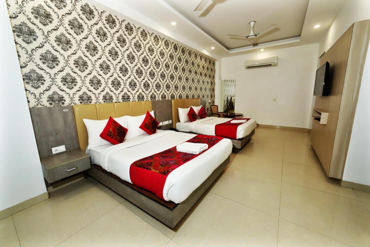 Almati - Near Delhi Airport