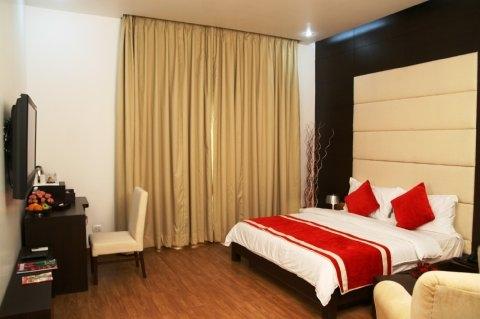 La Hotel New Delhi