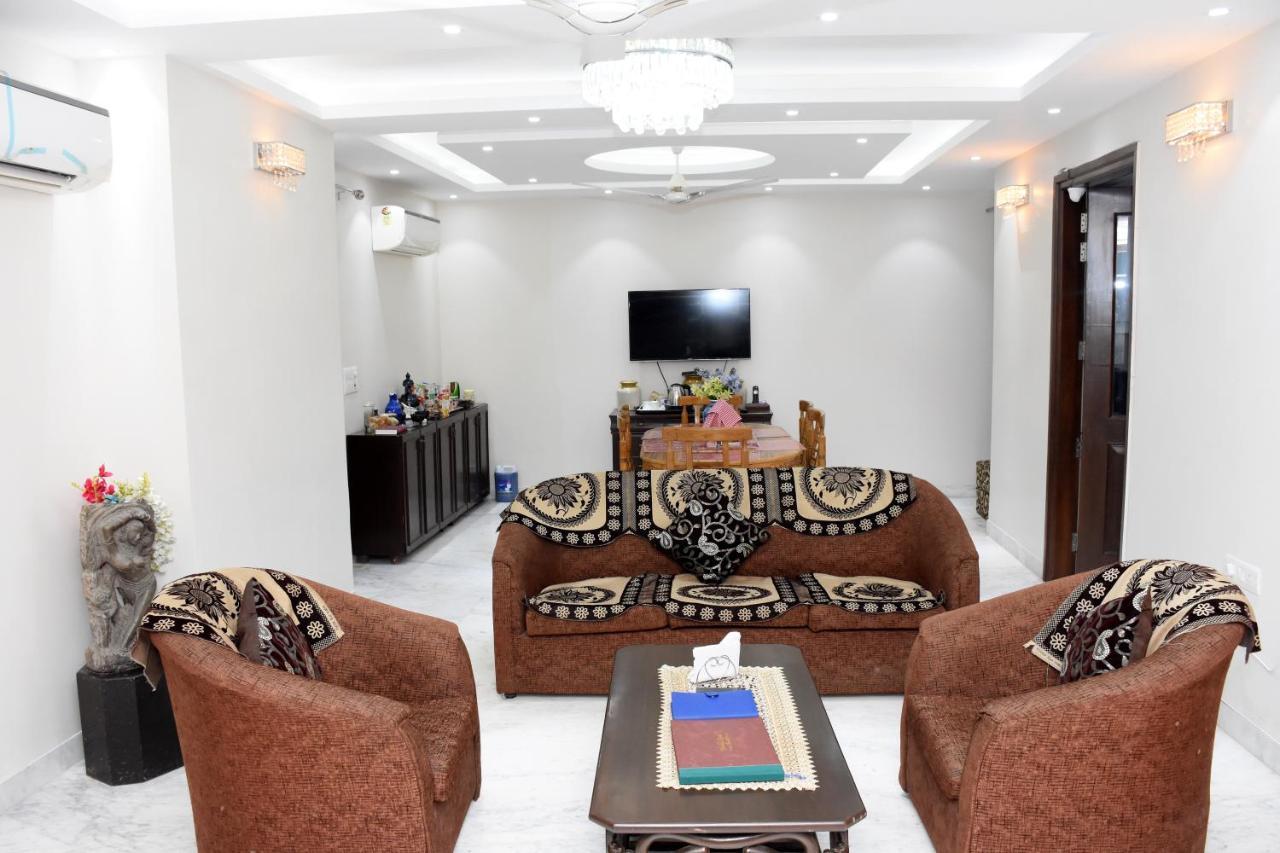 Capt Vishal Khanna's Anchorage 3* New Delhi