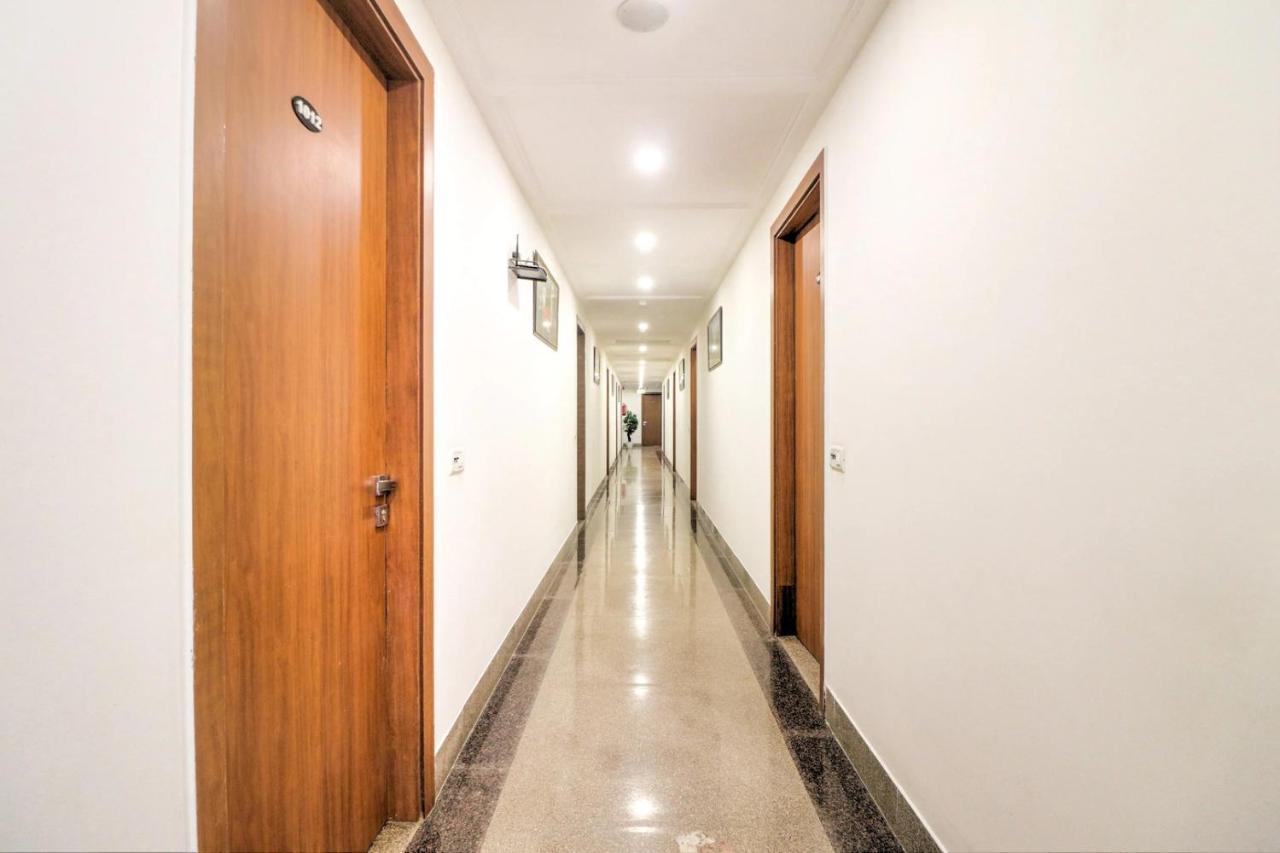 Airport View Hotel 3*
