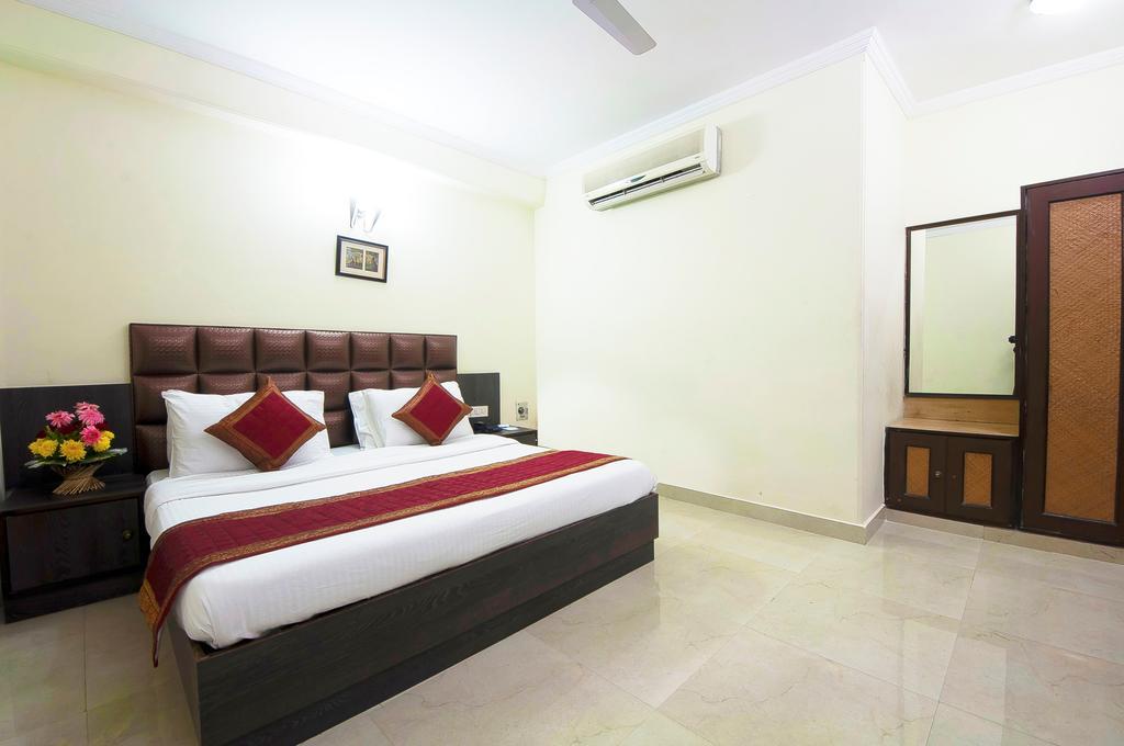 Capital O 2382 White House Continental 3*