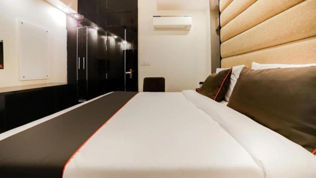 Hotel Olive Zone Near Delhi Airport