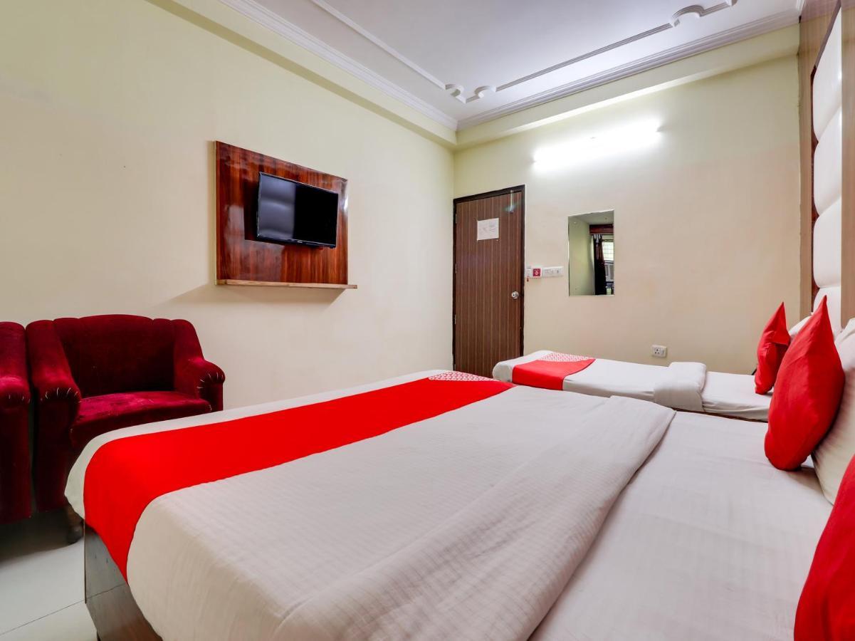 Fabhotel Luck Residency Delhi Airport Hotel