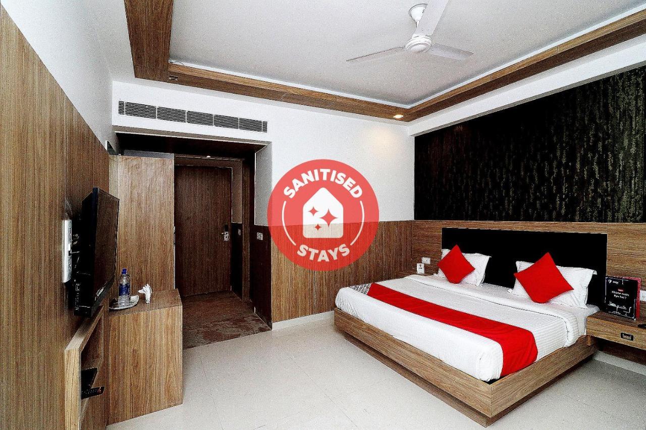 Capital O 24248 Salt N Rove New Delhi