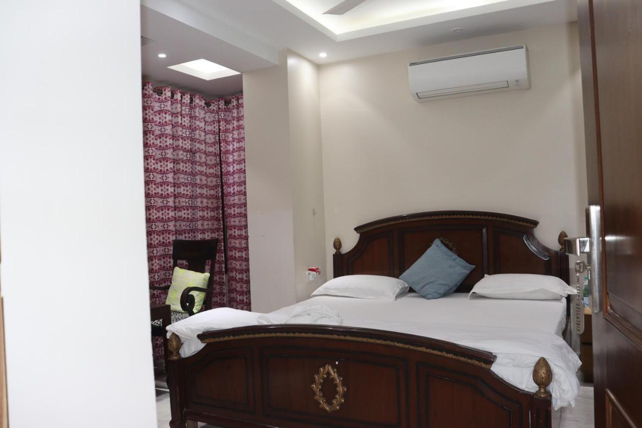 Capt Vishal Khanna's Anchorage 3* New Delhi