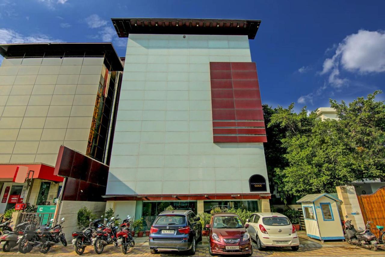 Townhouse Oak Safdarjung Hotel New Delhi