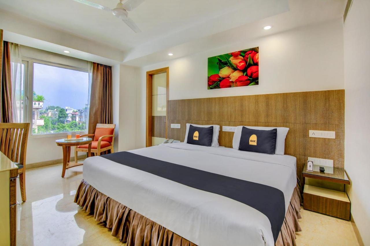 Hotel Townhouse Oak Safdarjung 3*
