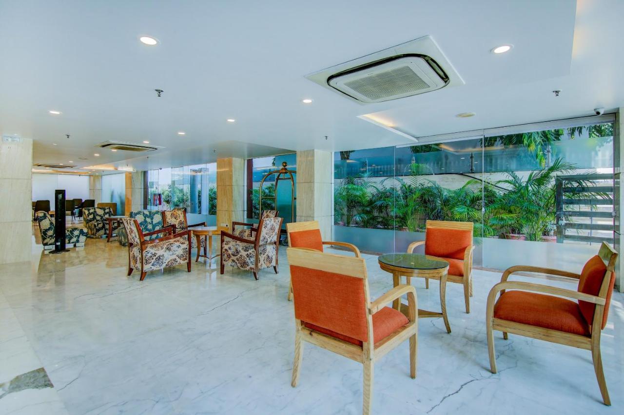 Hotel Townhouse Oak Safdarjung New Delhi