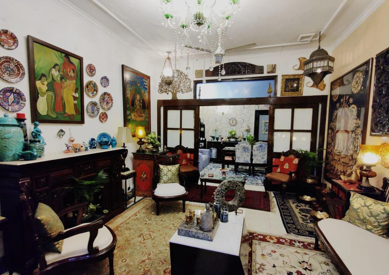 On The House Boutique 3*