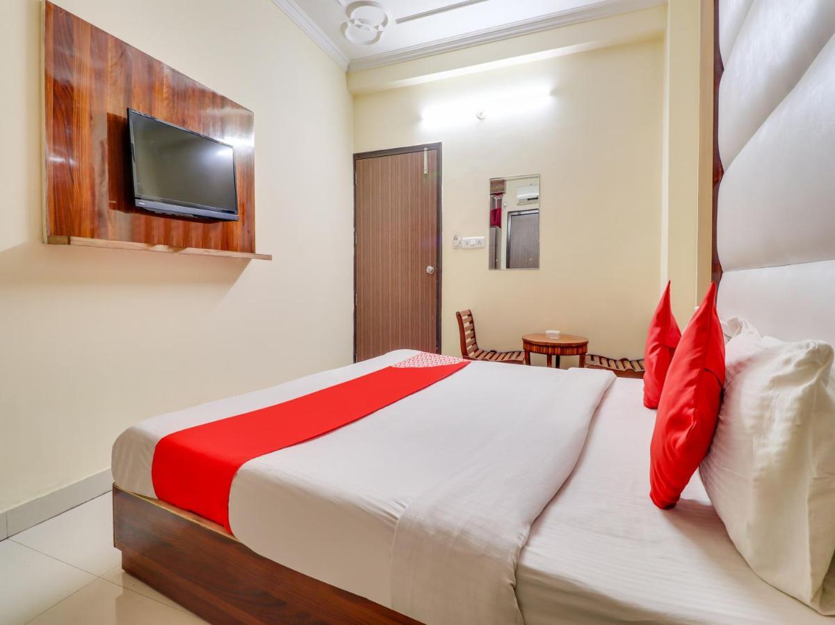 Fabhotel Luck Residency Delhi Airport Hotel