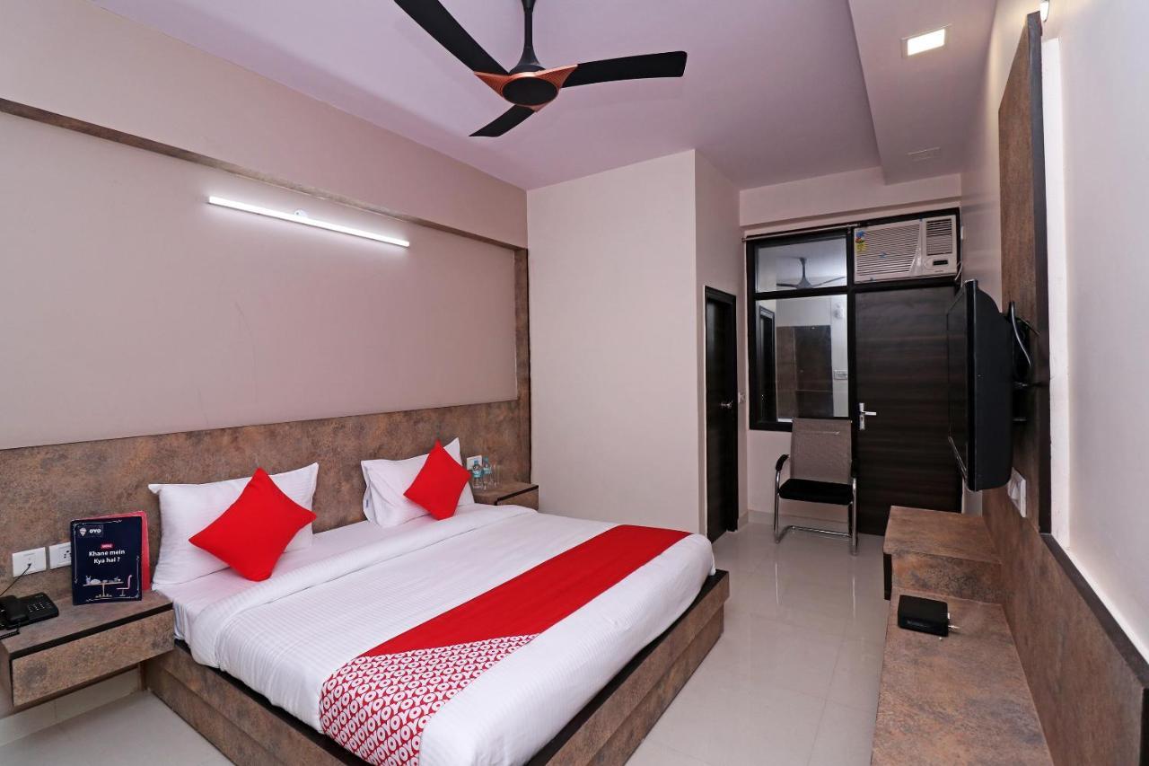 Hotel Collection O 76623 Pushpanjali Residency 4*