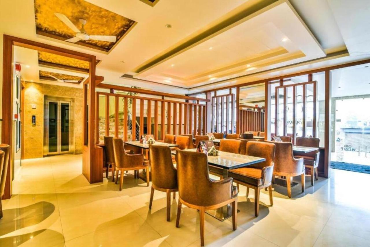 Staybook-Hotel Salt New Delhi Airport 4*