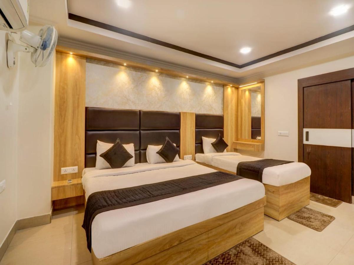 Hotel Dakha International - Karol Bagh, New 3*