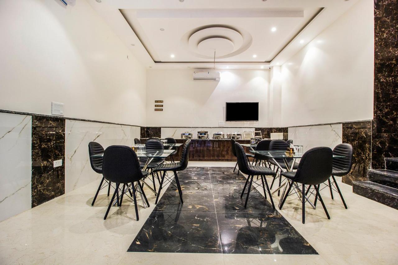 Fabhotel Olivia 3* New Delhi