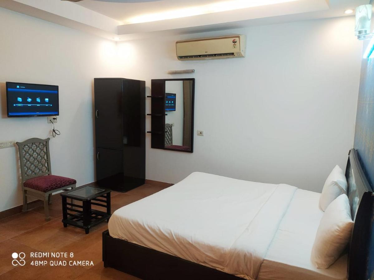 Delhi Airport Plaza Igi Airport Hotel 3*