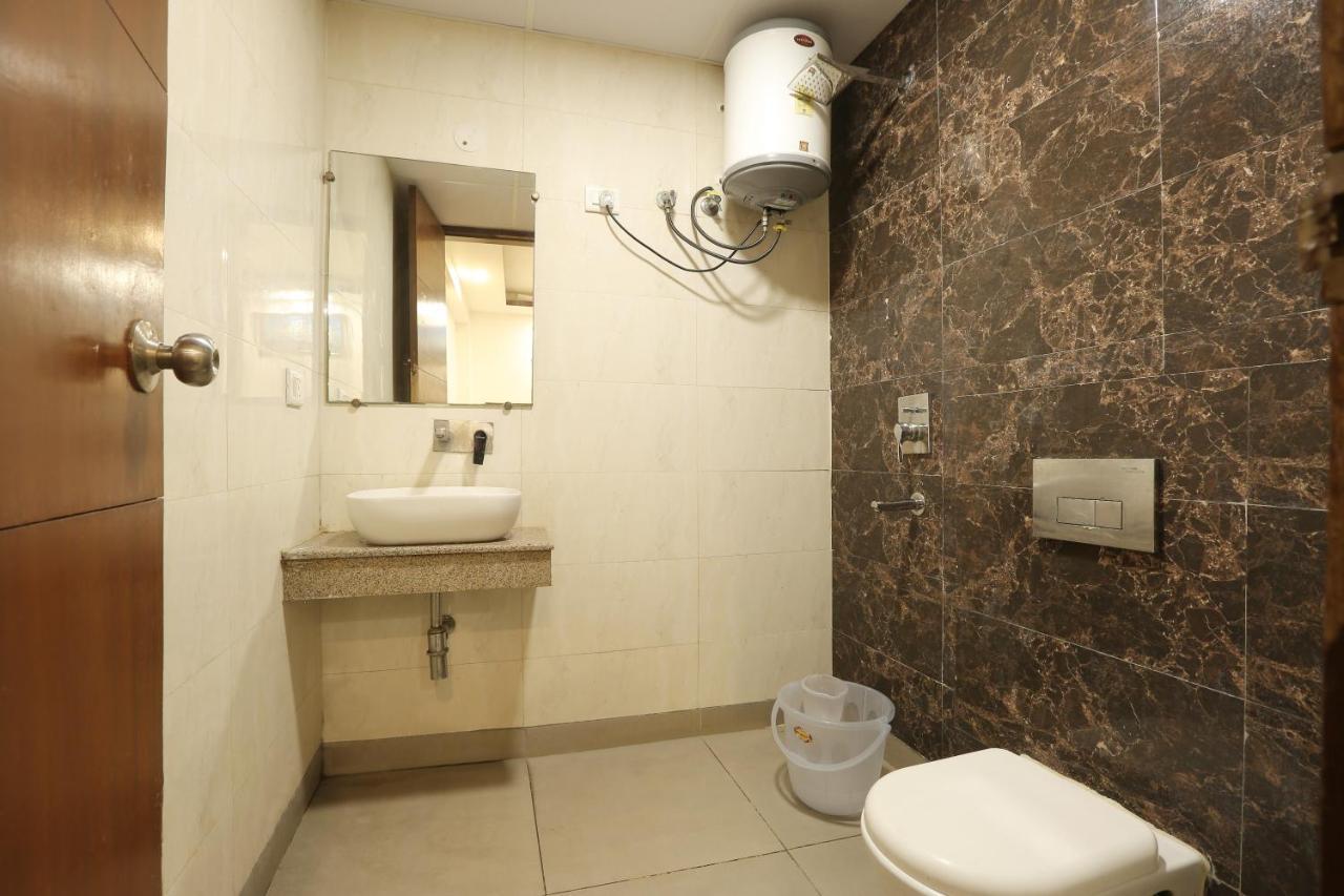 Qualia Suites At Delhi Airport * New Delhi