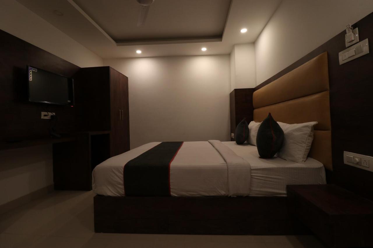 Cozy Cave Hotel