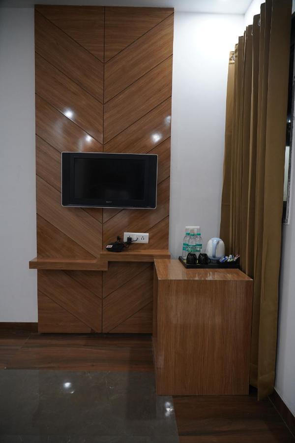 The Lohmod - Near Delhi Airport