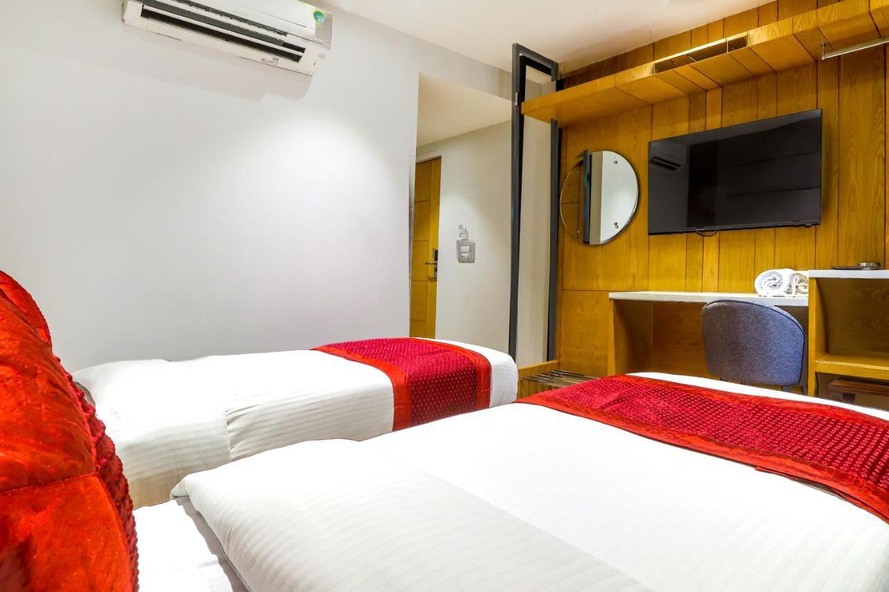 Bricks, Karol Bagh, New 3* Delhi (National Capital Territory of India)