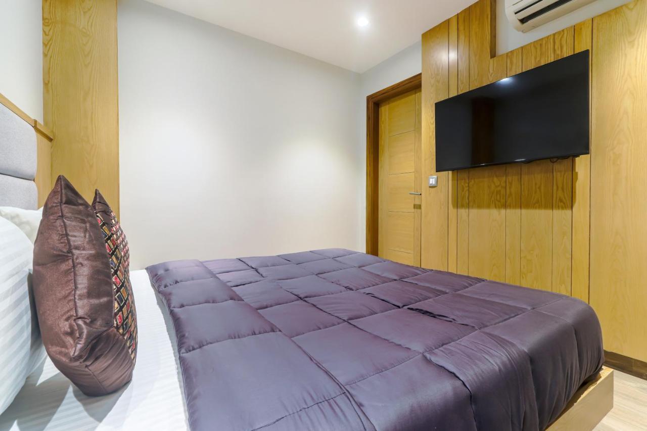 Bricks, Karol Bagh, New Hotel