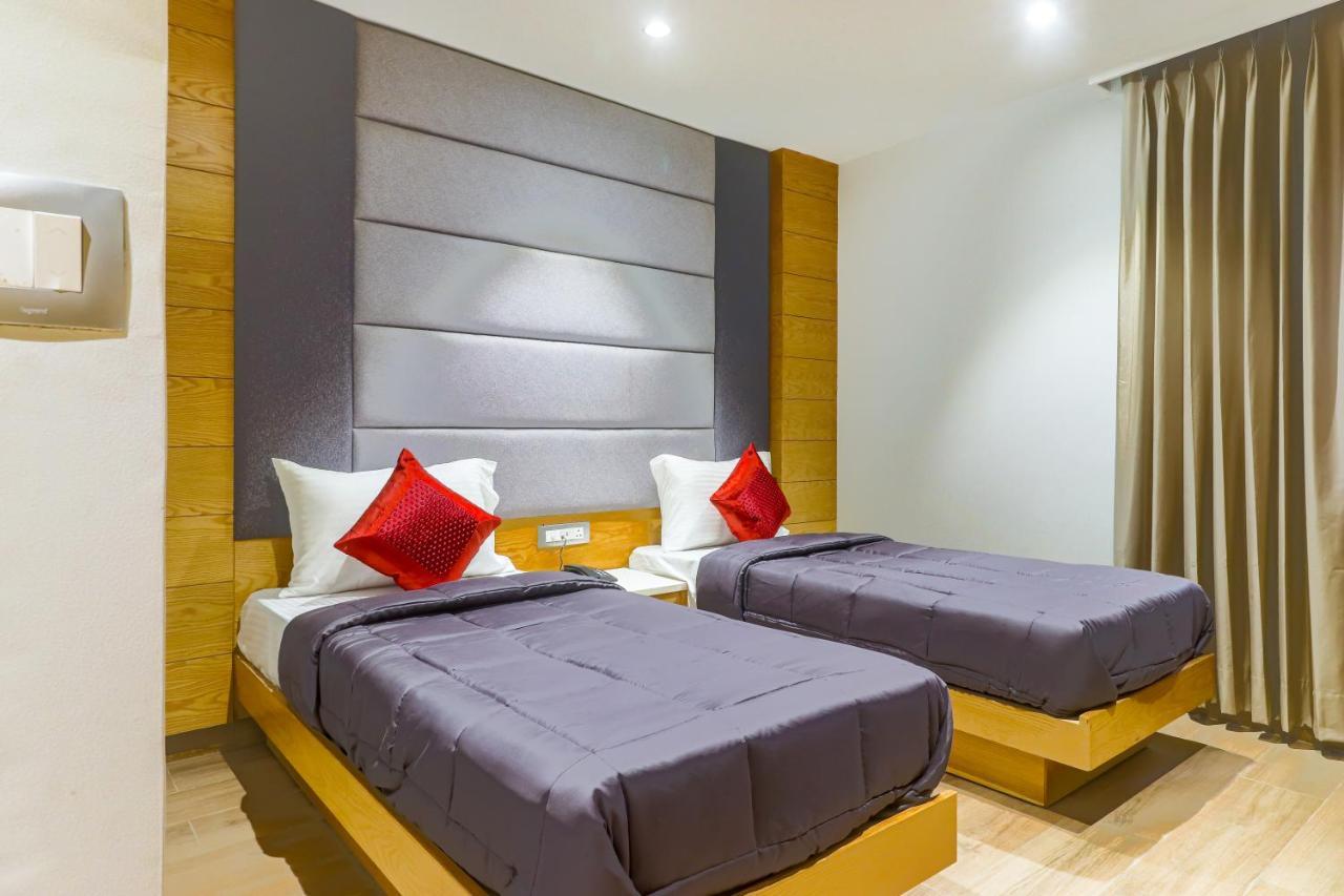 Bricks, Karol Bagh, New Hotel 3*