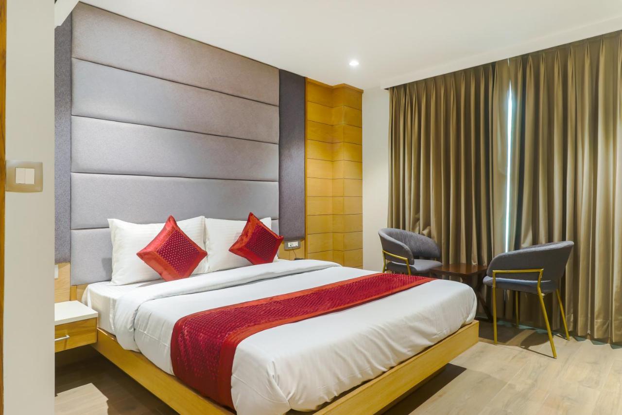 Bricks, Karol Bagh, New Hotel