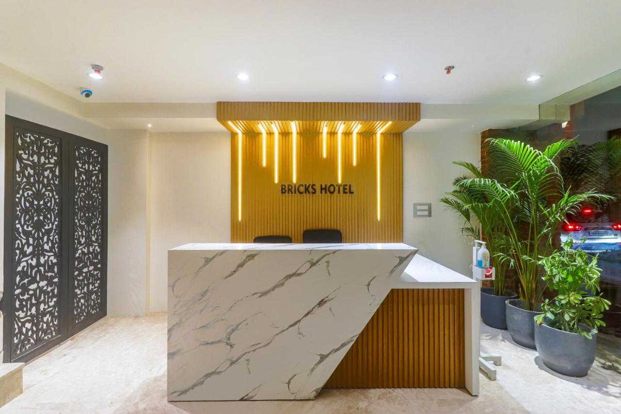 Bricks, Karol Bagh, New 3* Delhi (National Capital Territory of India)