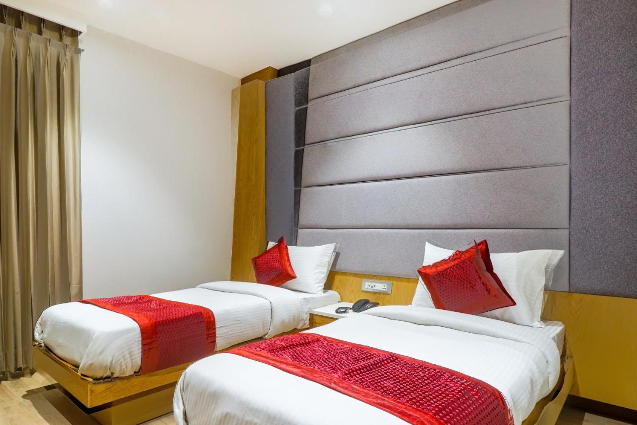 Bricks, Karol Bagh, New Hotel 3*
