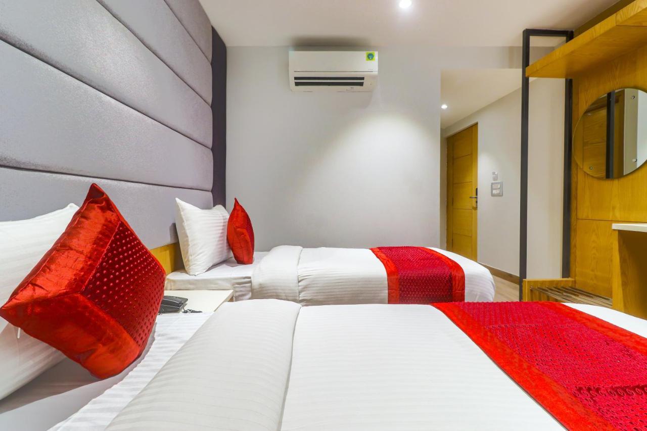 Bricks, Karol Bagh, New Hotel Delhi (National Capital Territory of India)