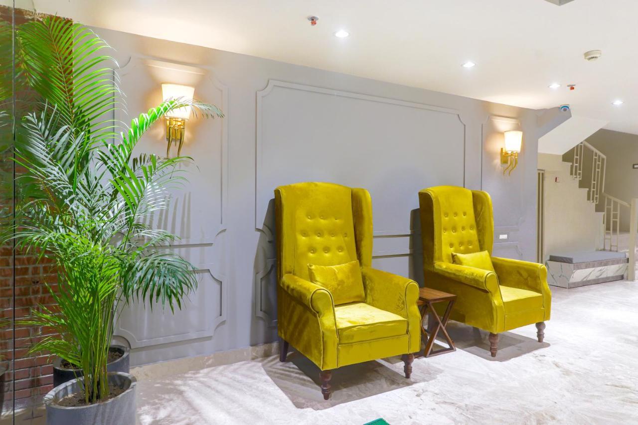 Hotel Bricks, Karol Bagh, New