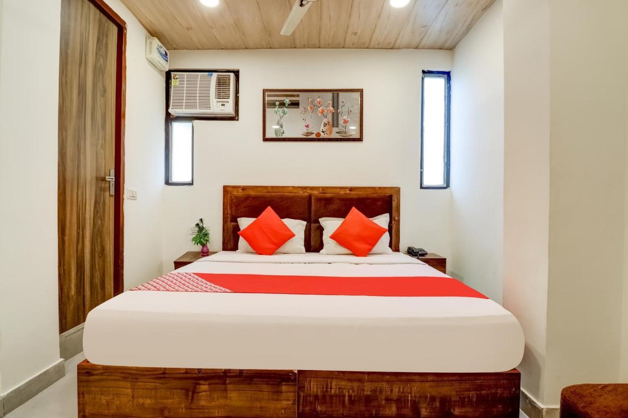 Oyo Ramada Near Dashrath Puri Metro Station