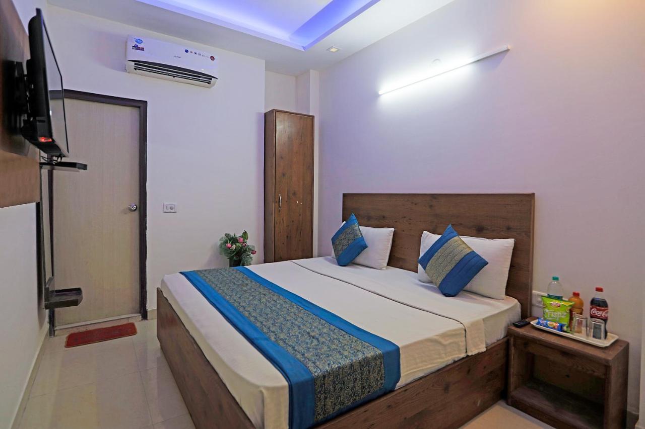 Hotel Moody Moon Delhi Airport Hotel