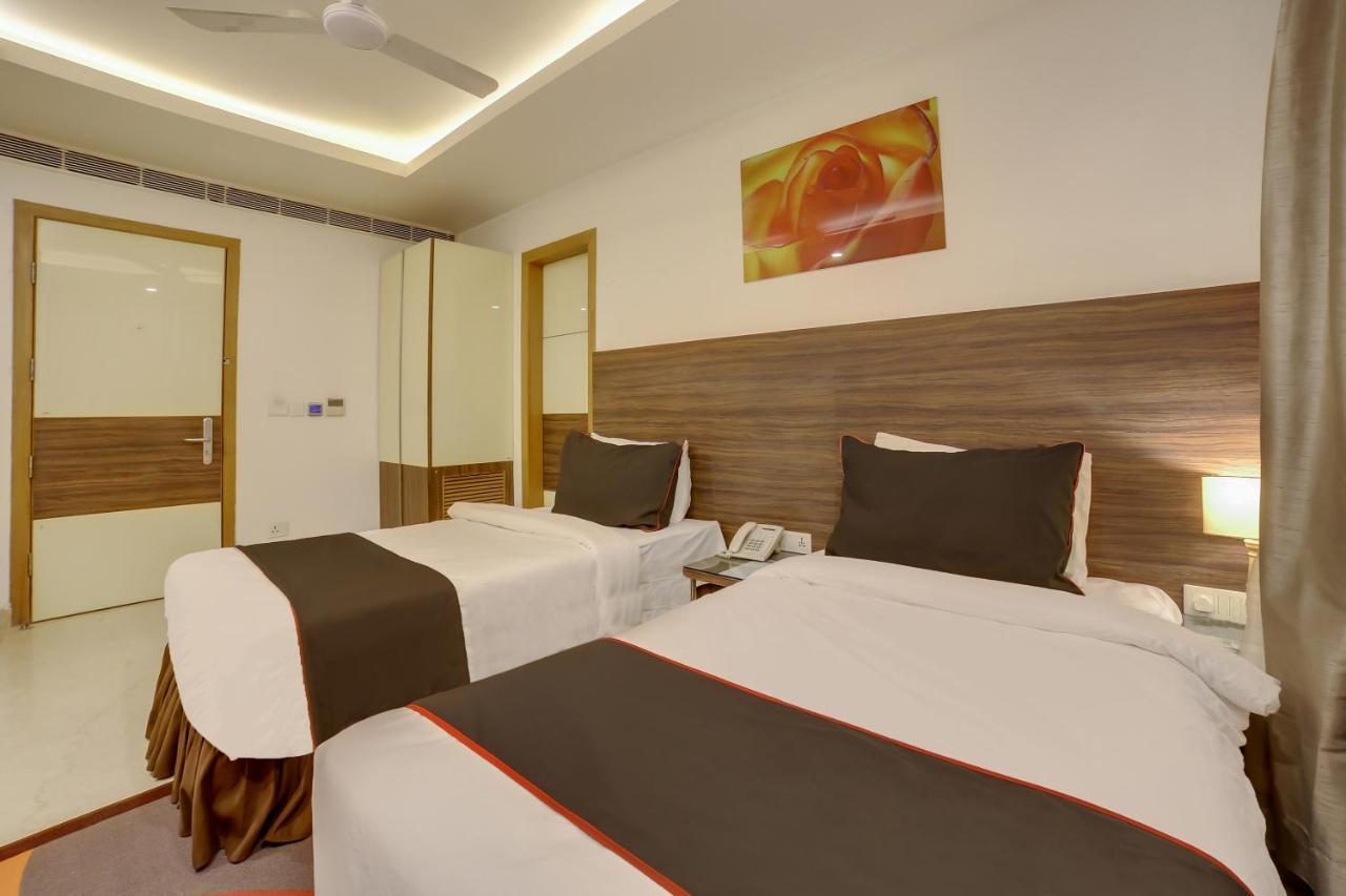 Townhouse Oak Safdarjung 3*