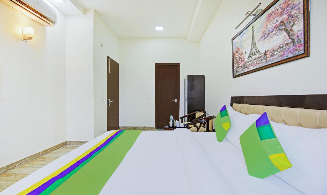 Treebo Amaya Sector 72 Hotel