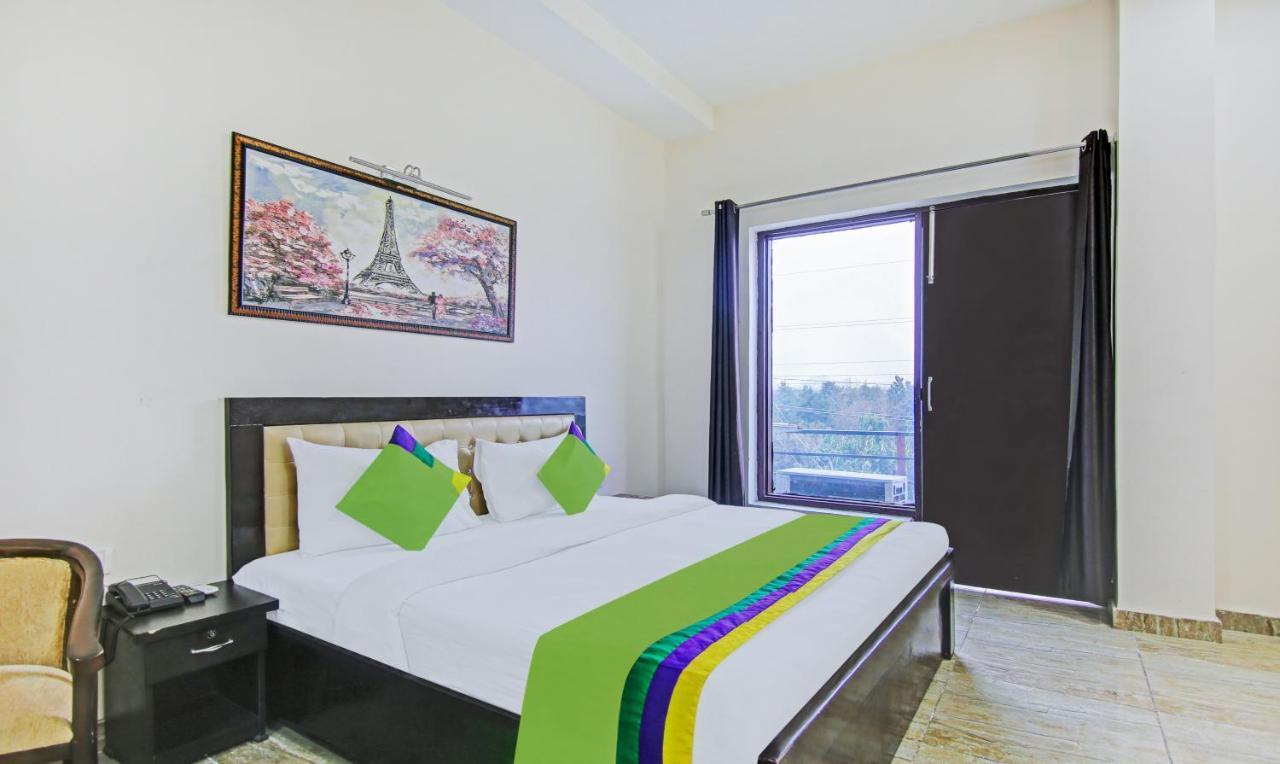 Hotel Treebo Amaya Sector 72