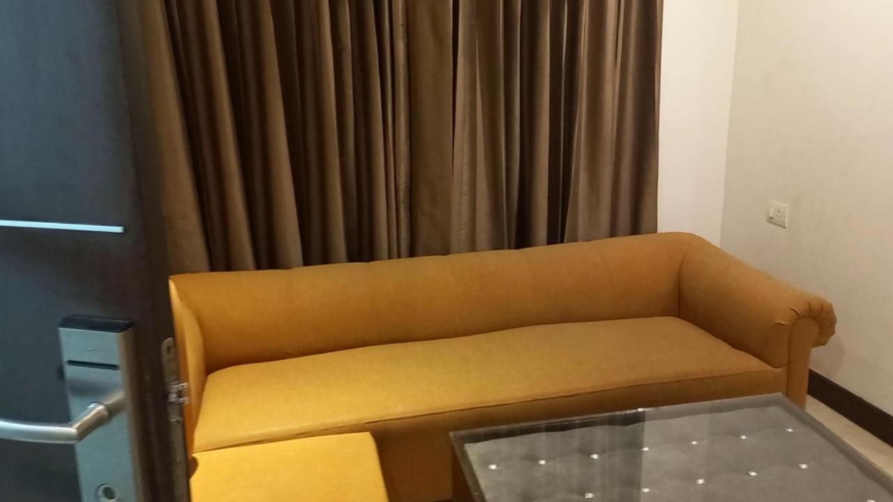 Hotel Zenith Mahipalpur - Free Parking