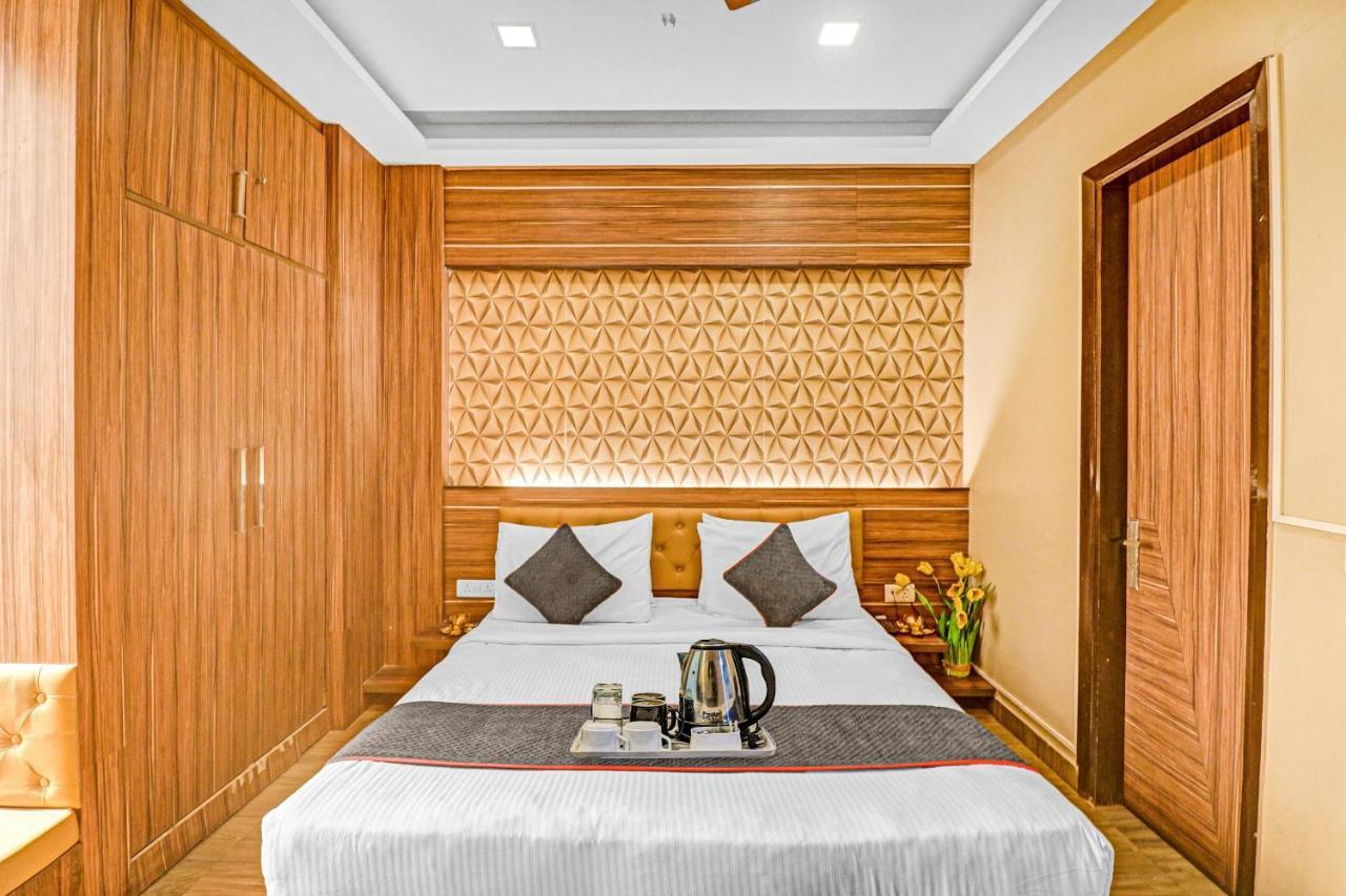 Townhouse 450 Dwarka Hotel