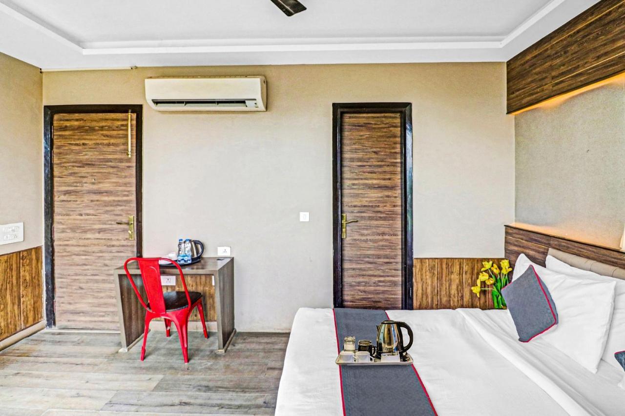 Townhouse 450 Dwarka 4* Delhi (National Capital Territory of India)