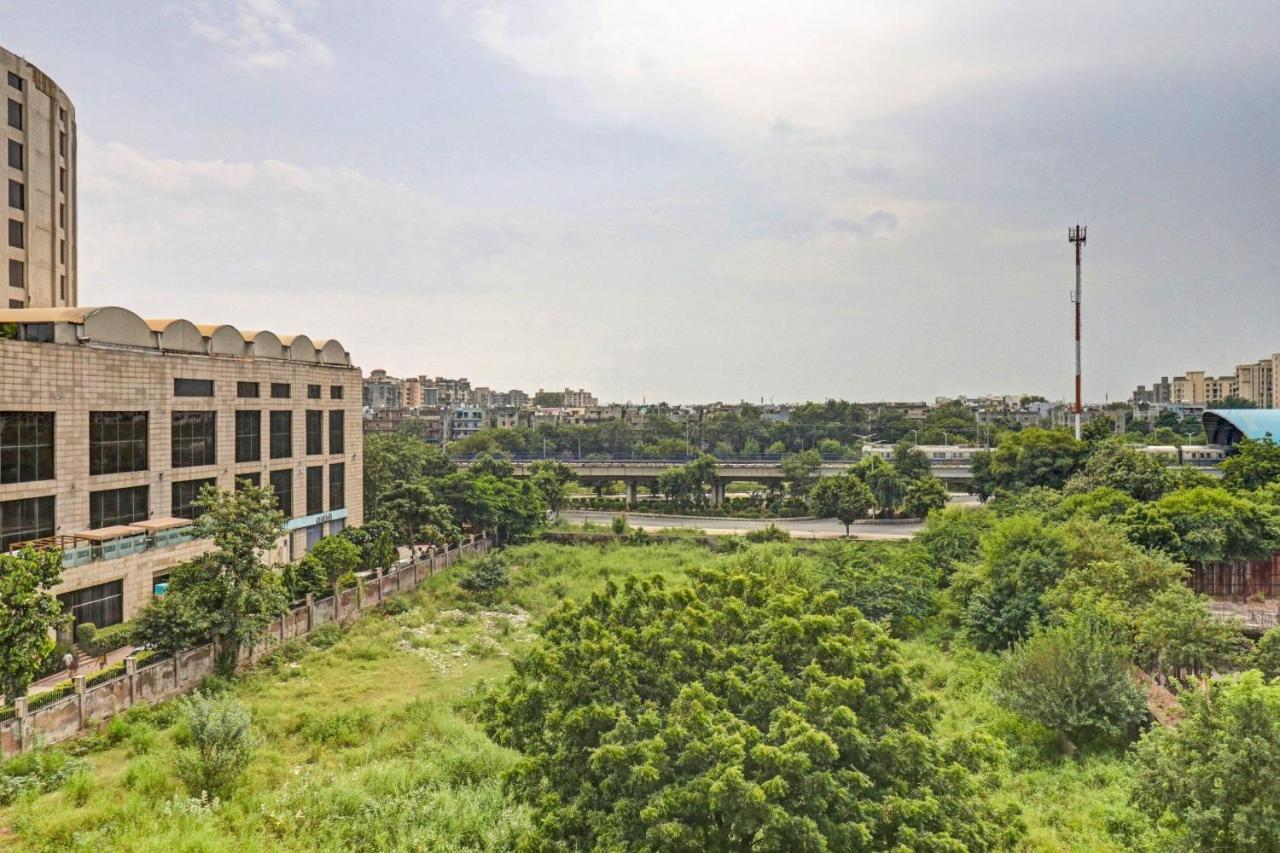 Townhouse 450 Dwarka 4*