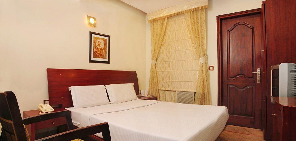 Suncity Hotel 3*