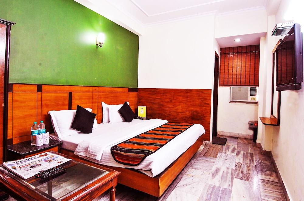 Hotel O Paharganj Near Railway Station Formerly Chand Palace New Delhi