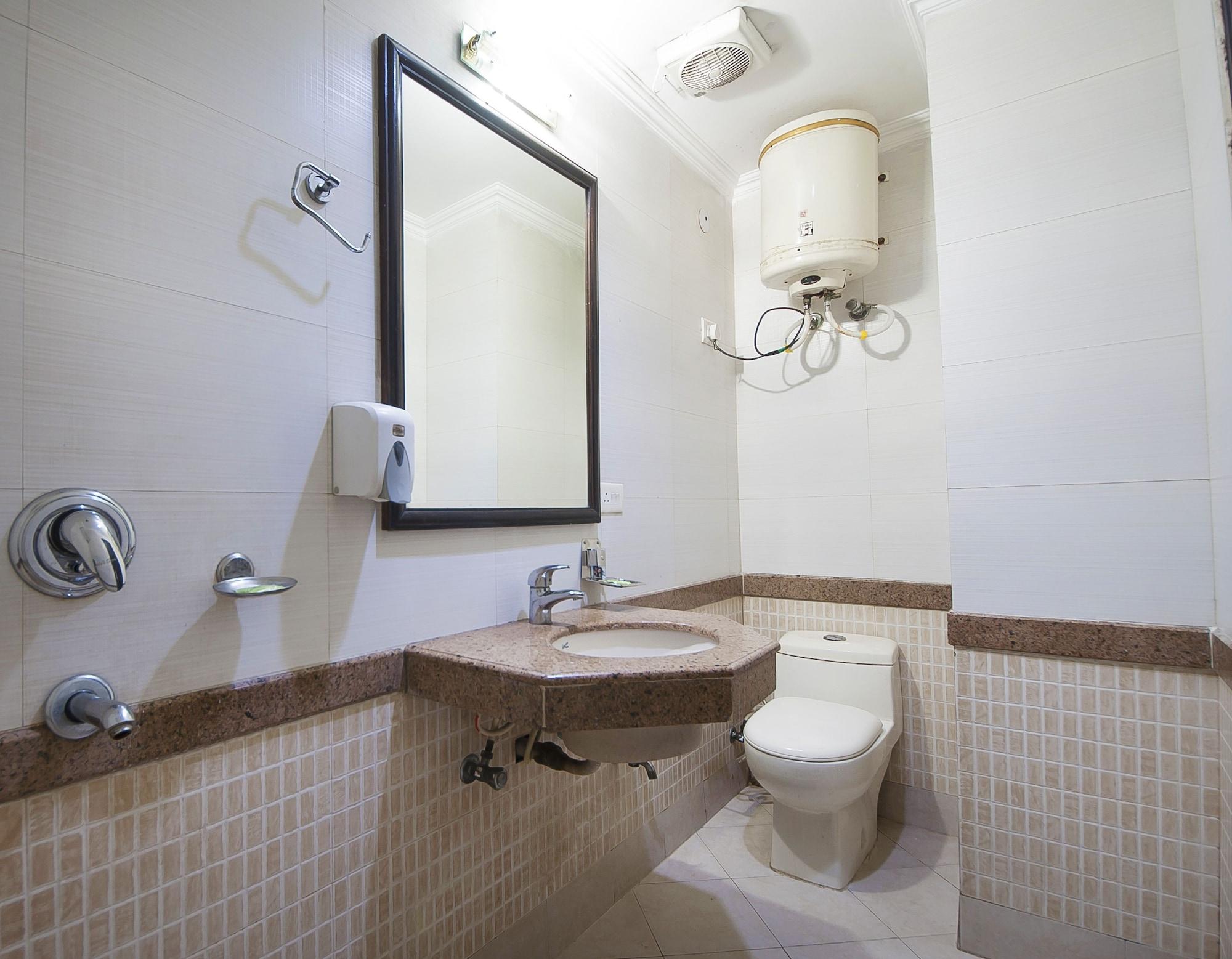 Hotel Dakha International - Karol Bagh, New 3*