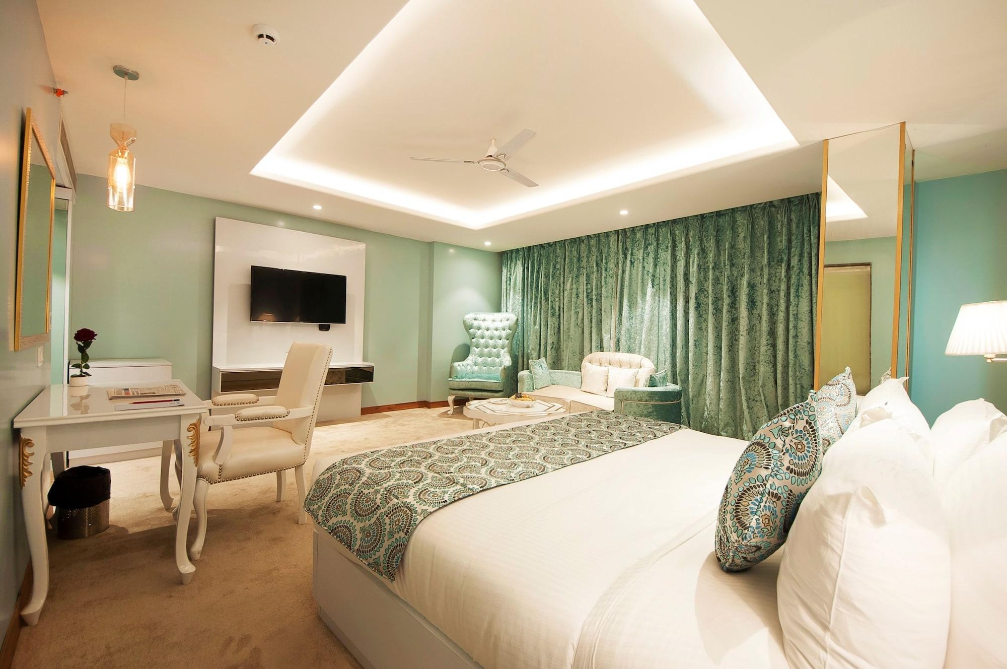 Airport Ramhan Palace Mahipalpur 4*