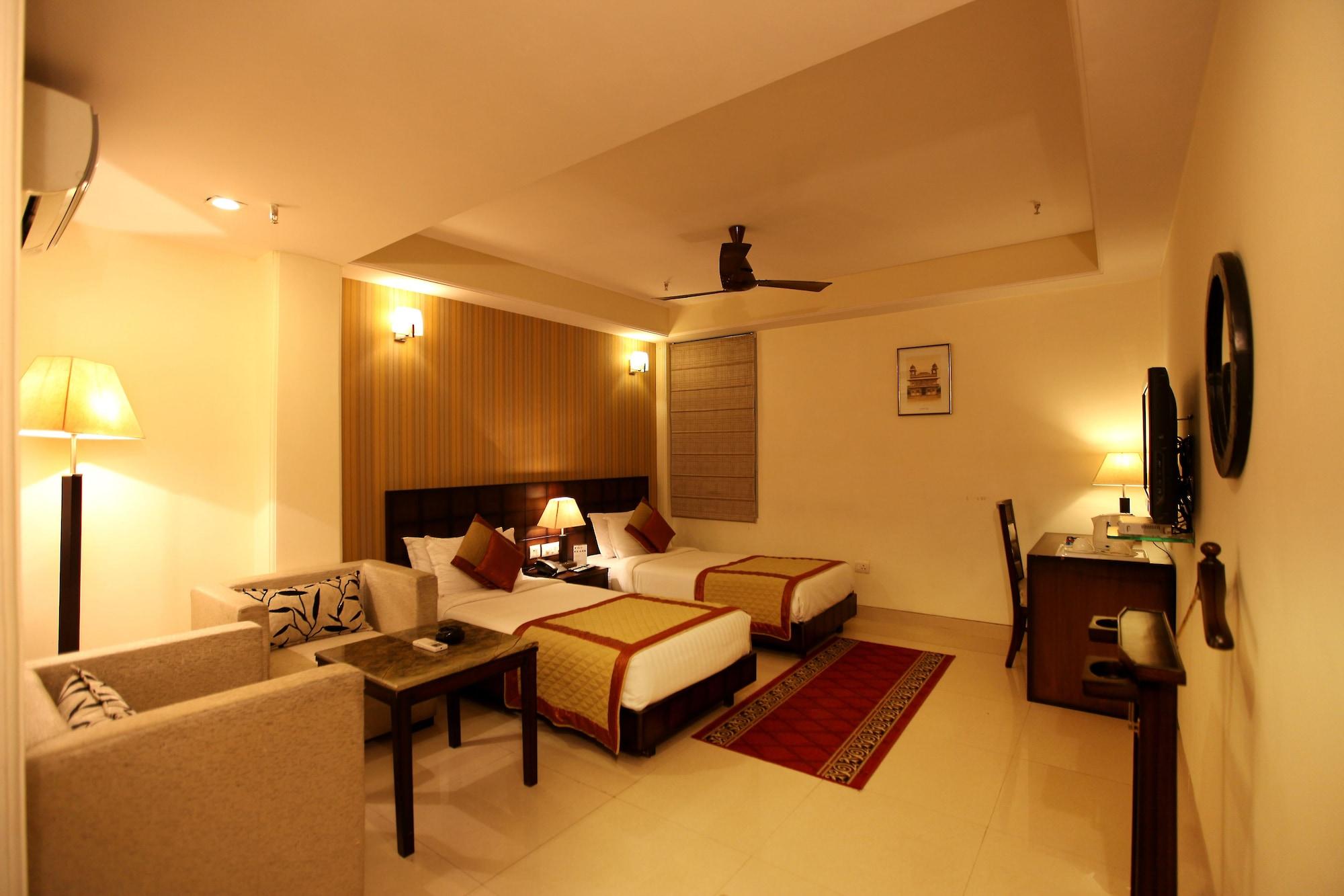 Hotel The Class, Delhi Airport 3*