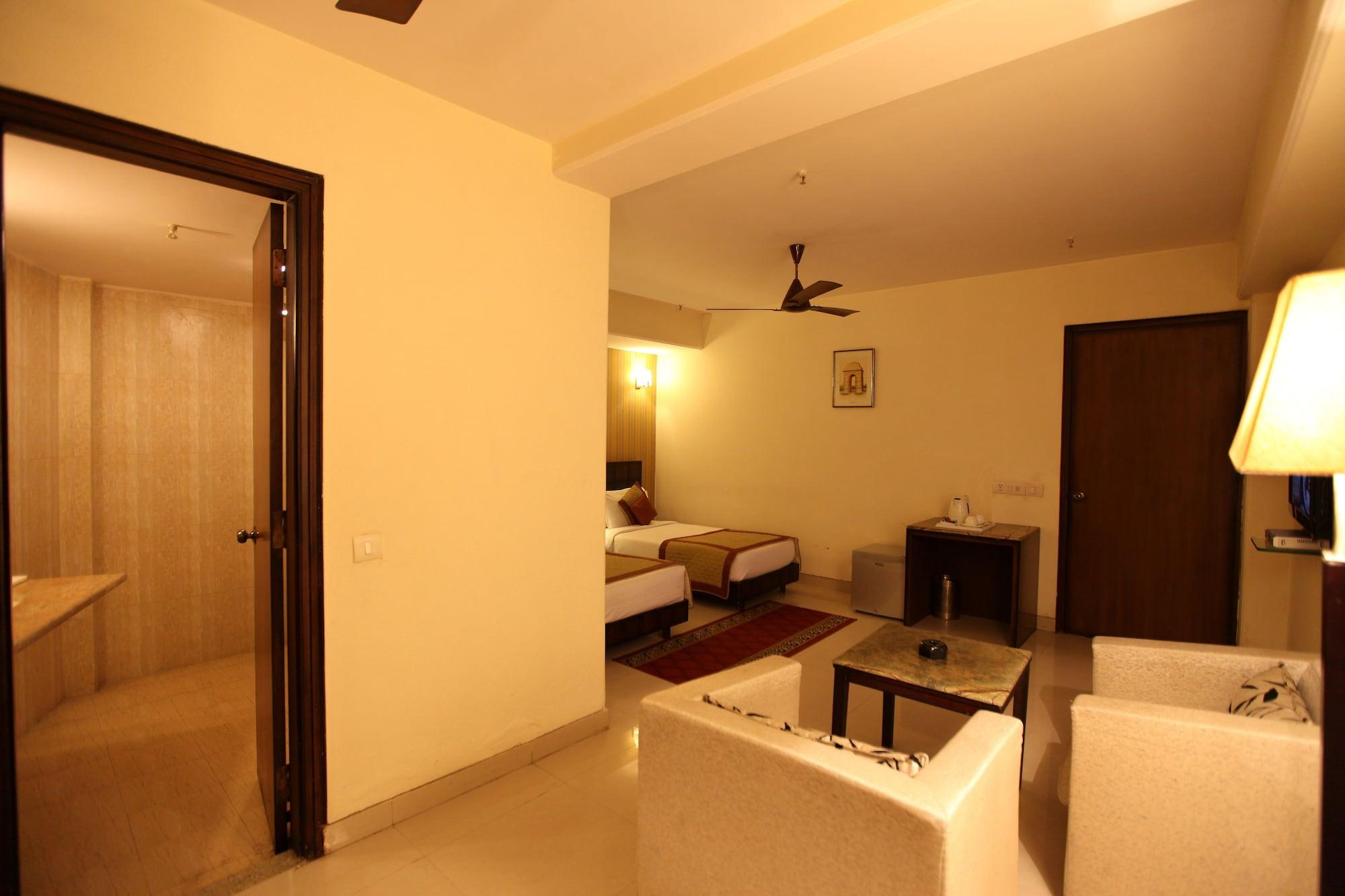 Hotel The Class, Delhi Airport 3*